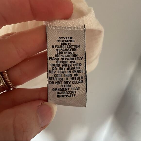 Sanctuary by Anthropologie White Eyelet Puff Sleeve Blouse T shirt Size Small - Picture 5 of 7